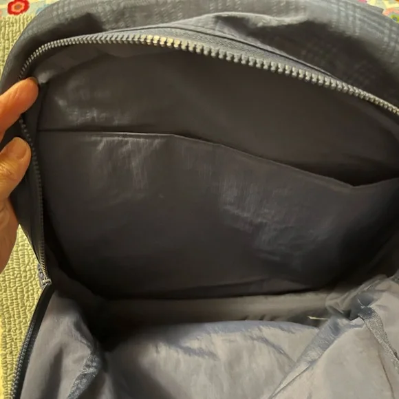 ALOHA Collection Navy Travel Backpack - NWT
Color: Palaka Keep it light Navy - Picture 4 of 6